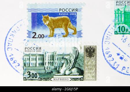 MOSCOU, RUSSIE - 4 MARS 2020 : timbre-poste imprimé en Russie avec le timbre de Rakpas montre la demeure Marfino, série, vers 2002 Banque D'Images