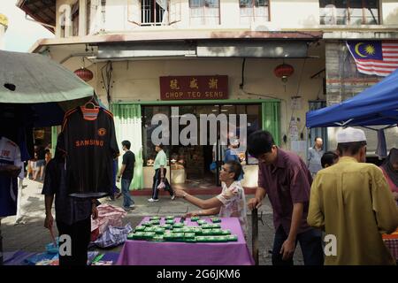 Marché du dimanche de Gaya sur la rue Gaya, Kota Kinabalu, Sabah, Malaisie. Banque D'Images