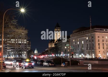 Trump tour à Washington DC avec le Capitole en arrière-plan, une vue de la rue Banque D'Images