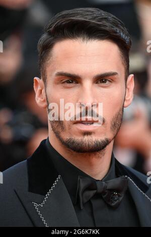 Cannes, France. 06 juillet 2021, Baptiste Giabici lors de la cérémonie d'ouverture du 74e Festival de Cannes le 6 juillet 2021 à Cannes. Photo de Julien Reynaud/APS-Medias/ABACAPRESS.COM Banque D'Images