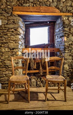 Détails à l'intérieur de l'Écomusée de Çò de Joanchiquet, à Vilamòs (Vallée de l'Aran, Catalogne, Espagne, Pyrénées) ESP: Detales del Ecomuseo Çò de Joanchiquet Banque D'Images