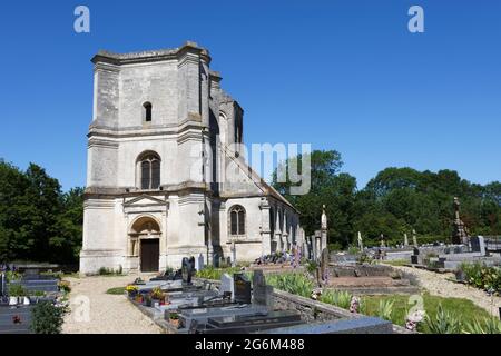 Église Saint-Quentin à Nucourt, Val d'Oise, France Banque D'Images