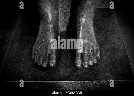 British Museum Photographie par Brian Harris 2021-07 Statue montrant les pieds du roi Sobekemsaf I ou II Banque D'Images