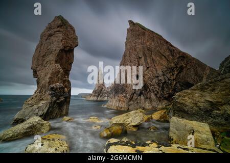 Mangersta Sea Stacks, île de Lewis Banque D'Images