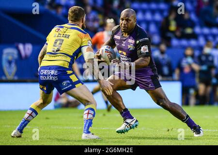 Warrington, Angleterre - 5 juillet 2021 - Robert Lui (6) de Leeds Rhinos en action pendant la Ligue de rugby Betfred Super League Warrington Wolves vs Leeds Rhinos au stade Halliwell Jones, Warrington, Royaume-Uni Dean Williams/Alay Live Banque D'Images