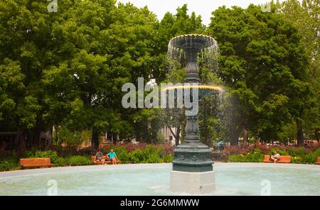 Canada, Québec, Montréal, carré St-Louis, fontaine, stationnement, Banque D'Images