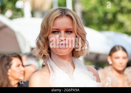 Cannes, FRA. 07e juillet 2021. EVA Herzigova participe à la projection « tout s'est bien passé » lors du 74e Festival annuel de Cannes le 07 juillet 2021 à Cannes, France. (Photo par: Franck Bonham/imageSPACE/Sipa USA) crédit: SIPA USA/Alay Live News Banque D'Images