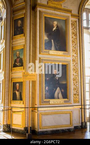 Versailles, France - 24 juillet 2011 : série de portraits exposée au Château de Versailles (Château de Versailles) en France Banque D'Images