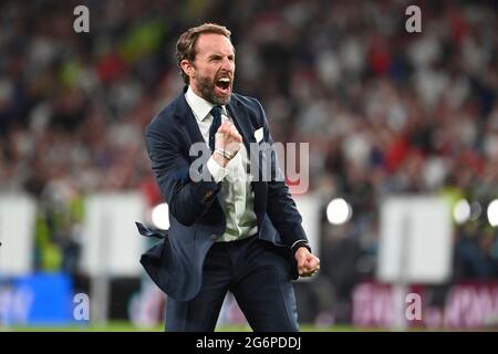 Dernière jubilation Gareth SOUTHGATE (entraîneur ENG), jubilation, joie, enthousiasme, image unique, motif unique, demi-figurine, demi-figurine. Demi-finale, match M50, Angleterre (ENG) - Danemark (DEN) 2-1 NV on 07.07.2021 à Londres/Wembley Stadium. Football EM 2020 du 06/11/2021 au 07/11/2021.