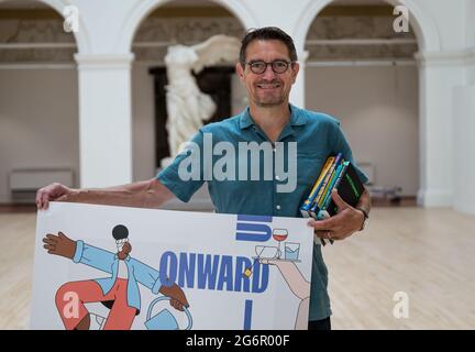 Nick Barley Edinburgh International Book Festival Directeur au lancement du programme, juillet 2021, Edinburgh College of Art Scotland, Royaume-Uni Banque D'Images