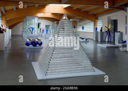 Novy Bor, République tchèque, Musée du verre de Novotny, axé sur l'art contemporain, à l'intérieur Banque D'Images