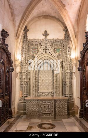 Cadix, Espagne - 15 juin 2021 : décoration intérieure du château de San Marcos, Castillo de San Marcos, construit sur les fondations d'une mosquée. Il a été commandé Banque D'Images