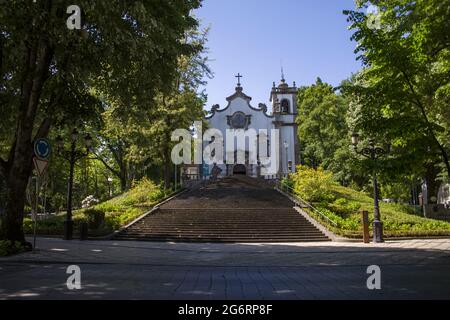 Viseu / Portugal - 05/08/2021 : vue extérieure de l'église Saint François du troisième ordre, appelée Igreja de São Francisco da Ordem Terceira, 1738, Banque D'Images