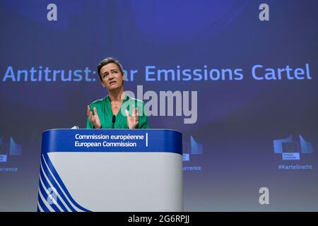 Bruxelles, Belgique. 08 juillet 2021. Le vice-président de la Commission européenne, Margrethe Vestager, s'adresse à une conférence de presse sur une affaire antitrust au siège de l'UE, à Bruxelles, en Belgique, le 8 juillet 2021. Crédit: ALEXANDROS MICHAILIDIS/Alamy Live News Banque D'Images