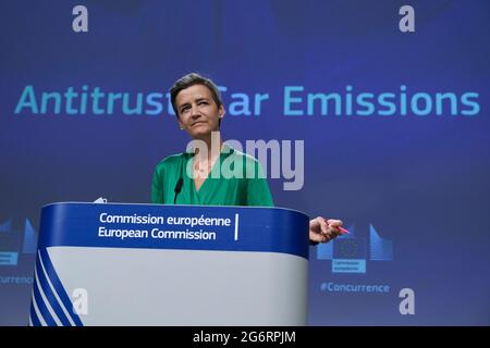 Bruxelles, Belgique. 08 juillet 2021. Le vice-président de la Commission européenne, Margrethe Vestager, s'adresse à une conférence de presse sur une affaire antitrust au siège de l'UE, à Bruxelles, en Belgique, le 8 juillet 2021. Crédit: ALEXANDROS MICHAILIDIS/Alamy Live News Banque D'Images