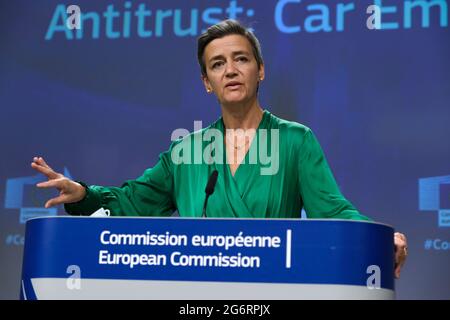 Bruxelles, Belgique. 08 juillet 2021. Le vice-président de la Commission européenne, Margrethe Vestager, s'adresse à une conférence de presse sur une affaire antitrust au siège de l'UE, à Bruxelles, en Belgique, le 8 juillet 2021. Crédit: ALEXANDROS MICHAILIDIS/Alamy Live News Banque D'Images