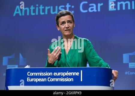 Bruxelles, Belgique. 08 juillet 2021. Le vice-président de la Commission européenne, Margrethe Vestager, s'adresse à une conférence de presse sur une affaire antitrust au siège de l'UE, à Bruxelles, en Belgique, le 8 juillet 2021. Crédit: ALEXANDROS MICHAILIDIS/Alamy Live News Banque D'Images