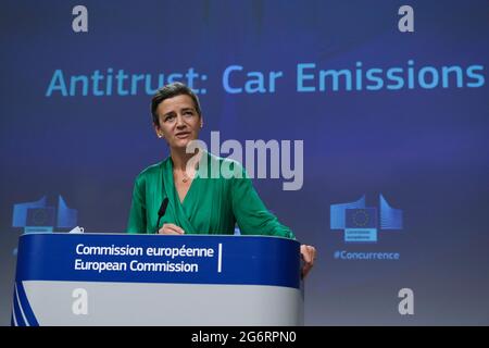 Bruxelles, Belgique. 08 juillet 2021. Le vice-président de la Commission européenne, Margrethe Vestager, s'adresse à une conférence de presse sur une affaire antitrust au siège de l'UE, à Bruxelles, en Belgique, le 8 juillet 2021. Crédit: ALEXANDROS MICHAILIDIS/Alamy Live News Banque D'Images