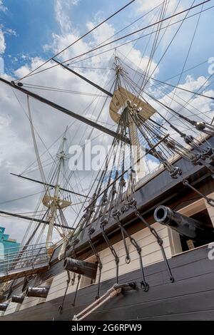 USS Constellation, une « boucle de guerre » et le deuxième navire de guerre américain à porter le nom. (Le premier était une frégate, le troisième était un porte-avions.) Banque D'Images