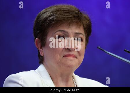 Sofia, Bulgarie - 8 juillet 2021 : la directrice générale du Fonds monétaire international (FMI), Kristalina Georgieva, s'adresse aux médias lors d'une conférence de presse lors du sixième Sommet des trois mers et Forum des affaires. Banque D'Images