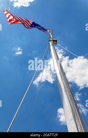 Le drapeau à 15 étoiles/rayures des États-Unis survole fort McHenry. C'est la bannière « Star-Spanled » de l'hymne national des États-Unis. Banque D'Images