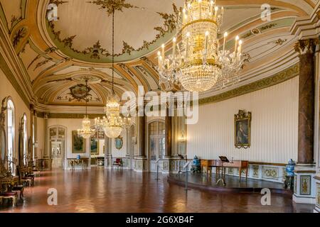 Palais de Queluz, municipalité de Sintra, Portugal. Music Room ou Music Chamber. La construction du palais Rococo a commencé en 1747 sous la supervision Banque D'Images