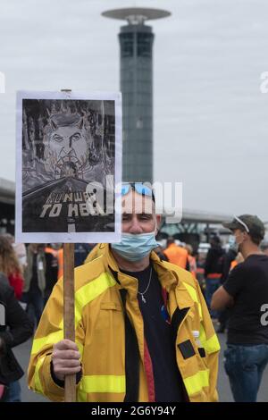 Manifestation des employés d'ADP (aéroports de Paris) à Roissy contre le PACTE (Plan d'adaptation des contrats de travail), parfois une réduction de deux mois de salaire par an. Paris, France, le 9 juillet 2021. Photo de Pierrick Villette/avenir Pictures/ABACAPRESS.COM Banque D'Images