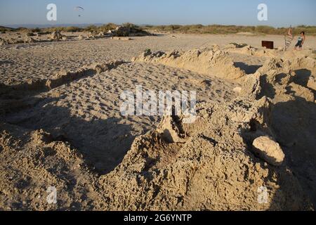Piscine en grès en ruines de l'époque hellénistique sur une plage près de phénicien tel Dor, ici ont été cultivés escargots de mer à partir de laquelle le Violet de royauté a été fait. Banque D'Images