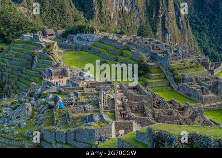 MACHU PICCHU, PÉROU - 18 MAI 2015 : vue aérienne des ruines de Machu Picchu, Pérou Banque D'Images