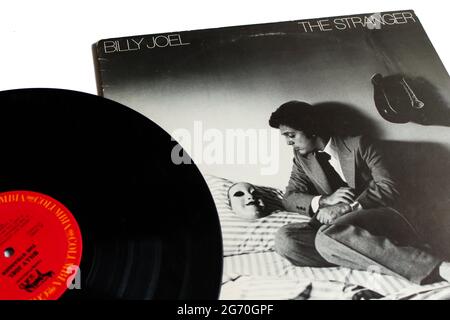 Pop rock et soft rock artiste, Billy Joel album de musique sur vinyle disque LP. Intitulé : la couverture de l'album Stranger Banque D'Images