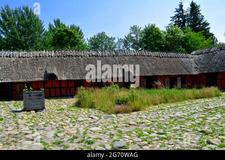 Lyngby, Danemark - juillet 2021 : ancienne ferme de True près d'Aarhus, exposée au Vieux Danemark, musée en plein air (Frilandsmuseet) Banque D'Images