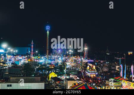 Vue panoramique de la foire de l'État du New Jersey la nuit. Banque D'Images