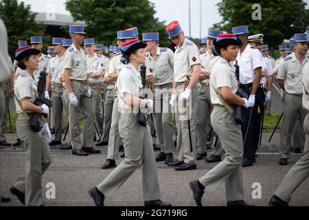 Versailles, France. 09e juillet 2021. Les troupes participent à une répétition de la Bastille Day Parade du 14 juillet des troupes à pied dans la base militaire Satoire de Versailles, près de Paris, le 9 juillet 2021. Photo de Raphael Lafargue/ABACAPRESS.COM crédit: Abaca Press/Alay Live News Banque D'Images