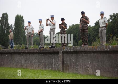 Versailles, France. 09e juillet 2021. Les troupes participent à une répétition de la Bastille Day Parade du 14 juillet des troupes à pied dans la base militaire Satoire de Versailles, près de Paris, le 9 juillet 2021. Photo de Raphael Lafargue/ABACAPRESS.COM crédit: Abaca Press/Alay Live News Banque D'Images