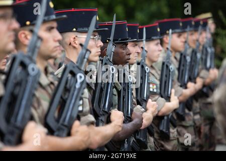 Versailles, France. 09e juillet 2021. Les troupes participent à une répétition de la Bastille Day Parade du 14 juillet des troupes à pied dans la base militaire Satoire de Versailles, près de Paris, le 9 juillet 2021. Photo de Raphael Lafargue/ABACAPRESS.COM crédit: Abaca Press/Alay Live News Banque D'Images