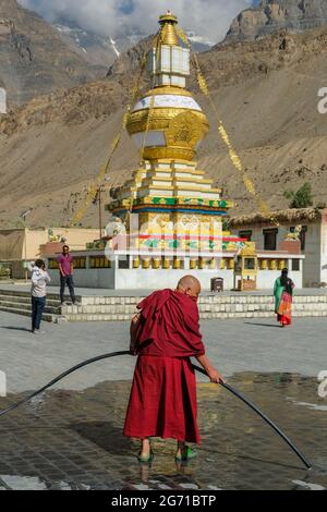 Tabo, Inde - juin 2021: Grande stupa du monastère de Tabo dans le village de Tabo le 1er juillet 2021 dans la vallée de Spiti, Himachal Pradesh, Inde. Banque D'Images