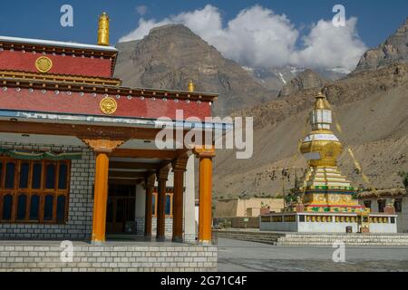 Tabo, Inde - juin 2021: Grande stupa du monastère de Tabo dans le village de Tabo le 1er juillet 2021 dans la vallée de Spiti, Himachal Pradesh, Inde. Banque D'Images