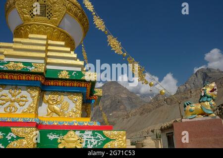 Tabo, Inde - juin 2021: Grande stupa du monastère de Tabo dans le village de Tabo le 1er juillet 2021 dans la vallée de Spiti, Himachal Pradesh, Inde. Banque D'Images