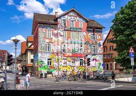 Tübingen, Bade-Wurtemberg, Allemagne: Ce que l'on appelle Epplehaus, un centre de jeunesse notoire et autonome et ancien squat. Banque D'Images