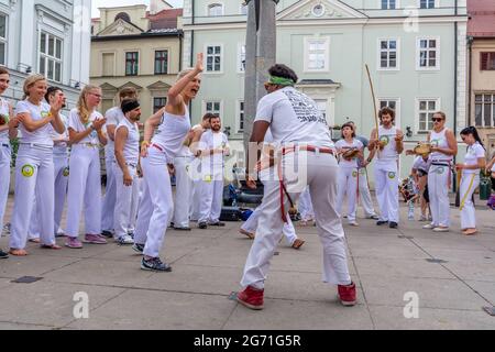 Spectacle de capoeira à Cracovie (Pologne) Banque D'Images