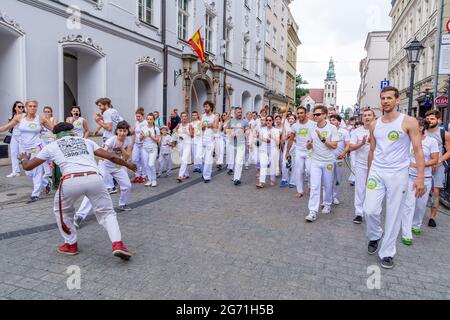 Spectacle de capoeira à Cracovie (Pologne) Banque D'Images