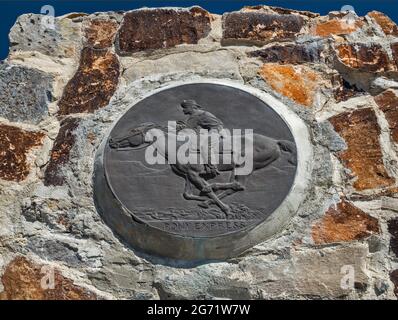 Plaque commémorative au monument de Black Rock Station, Pony Express Trail, Back Country Byway, Great Basin, Utah, ÉTATS-UNIS Banque D'Images