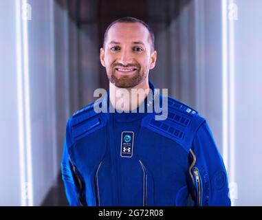 Spaceport America, États-Unis. 10 juillet 2021. Colin Bennett, ingénieur en chef des opérations chez Virgin Galactic, évaluera l'équipement, les procédures et l'expérience de cabine pendant la phase de suralimentation et dans l'environnement sans poids. Richard Branson, le fondateur milliardaire de Virgin Galactic, sera lancé à bord du premier vol suborbital entièrement crewed de son avion spatial SpaceShipTwo le 11 juillet 2021. La mission Unity22 sert de vol d'essai alors que l'entreprise se prépare à offrir l'expérience de l'espace aux consommateurs. Photo de Virgin Galactic/UPI crédit: UPI/Alay Live News Banque D'Images