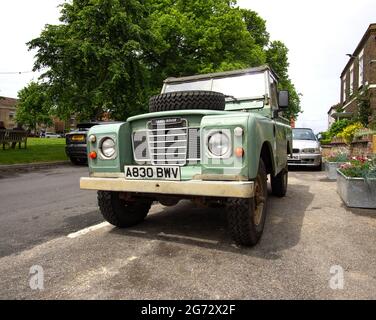 Ancienne voiture Land Rover d'époque Banque D'Images