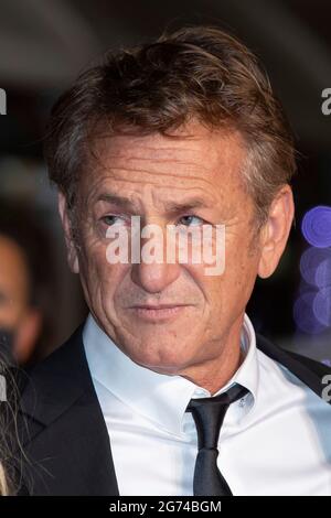 Sean Penn participe à la projection du « jour du drapeau » lors du 74e Festival annuel du film de Cannes le 10 juillet 2021 à Cannes, en France. Franck Bonham/imageSPACE crédit: Imagespace/Alamy Live News Banque D'Images