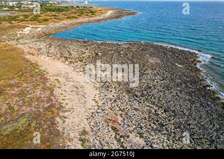 Porto Cesareo est une commune italienne de la province de Lecce dans la région des Pouilles, dans le sud-est de l'Italie.Scinnute, Laguna de Porto Cesareo Banque D'Images