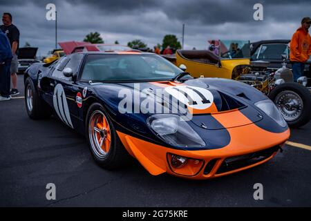 Ofgon, il--29 mai 2021; entretien de course de Ford GT bleu et orange exposé au salon de voiture de Gateway Classic Cars, Coffee and Chrome Banque D'Images