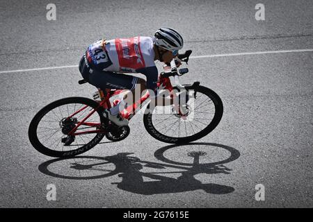 Français Kenny Elissonde de Trek-Segafredo photographié en action pendant la phase 15 de la 108e édition de la course cycliste Tour de France, de Ceret à and Banque D'Images