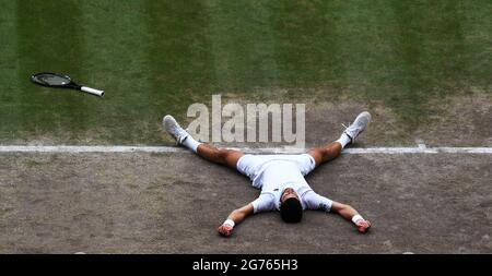 Londres, GBR. 11 juillet 2021. Championnat de Wimbledon de Londres Day13 11/07/2021 Novak Djokovic (SRB) en demi-match contre Matteo Berrettini (ITA) crédit: Roger Parker/Alay Live News Banque D'Images