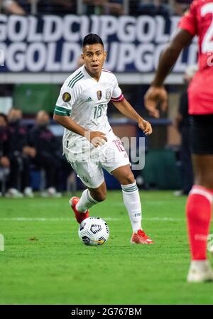 10 juillet 2021 : le Mexique a présenté Efrain Alvarez (18) lors d'un match de la coupe d'or de la CONCACAF entre le Mexique et Trinité-et-Tobago au STADE AT&T d'Arlington, au Texas, au Mexique, et à Trinité-et-Tobago a lié 0-0 Albert Pena/CSM Banque D'Images